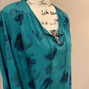 Beautiful green blouse, tie detail at front